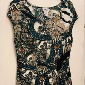 Women’s Monroe & Main midi dress with side ruching in size medium.